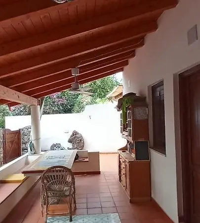Penzion Vulkanohome Vulcano (Isola)