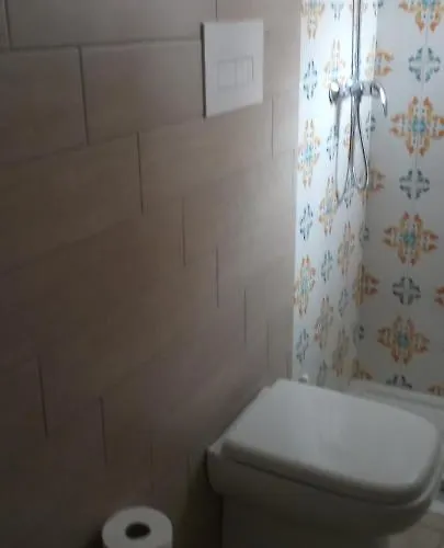 Pensión Vulkanohome Vulcano (Isola)