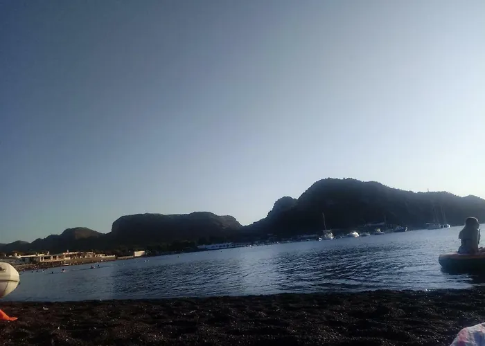 Pensión Vulkanohome Vulcano (Isola)